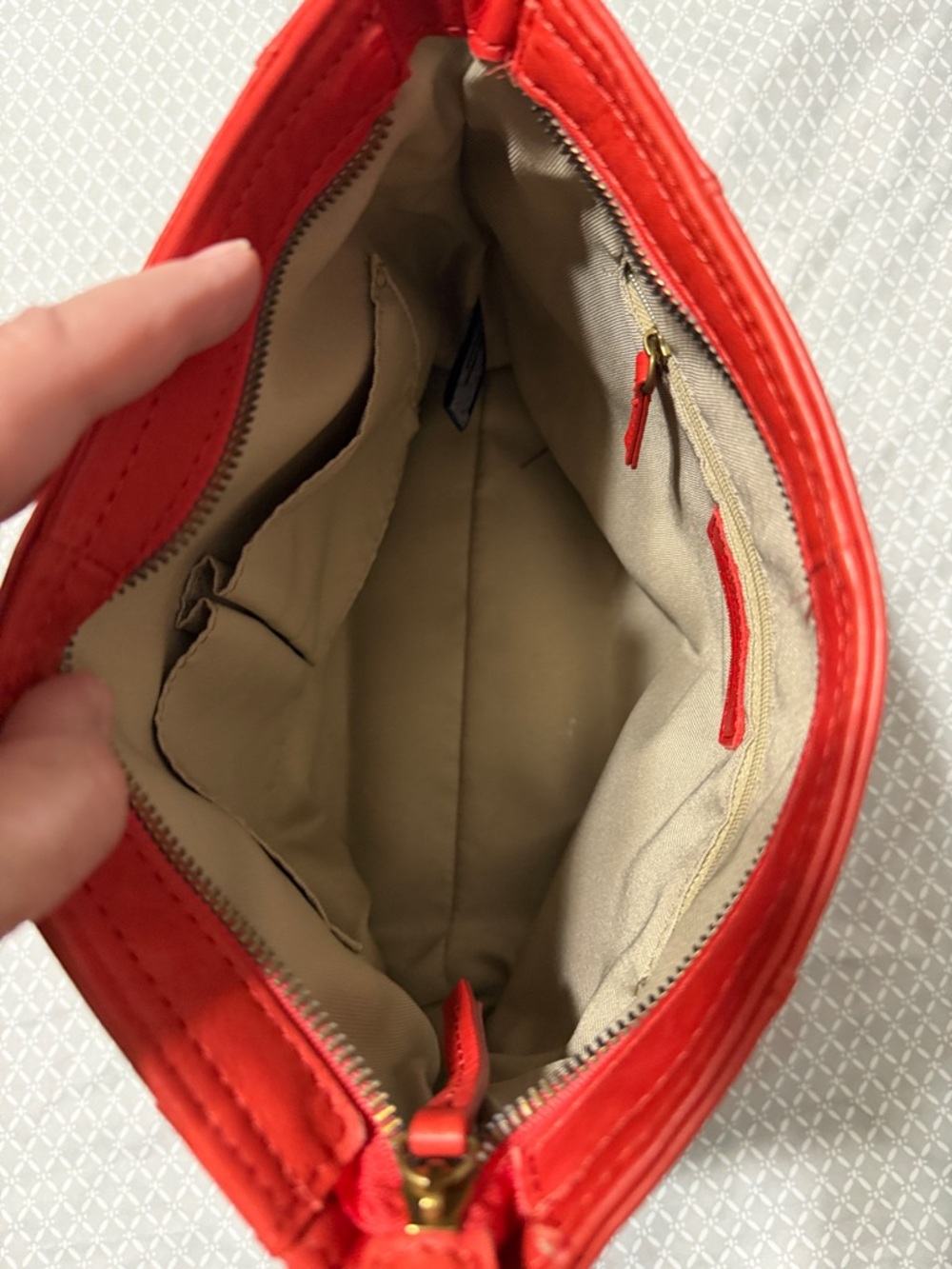 AMERICAN LEATHER CO Shoulder Bag - Sleek Everyday Carry - Picture 4 of 11